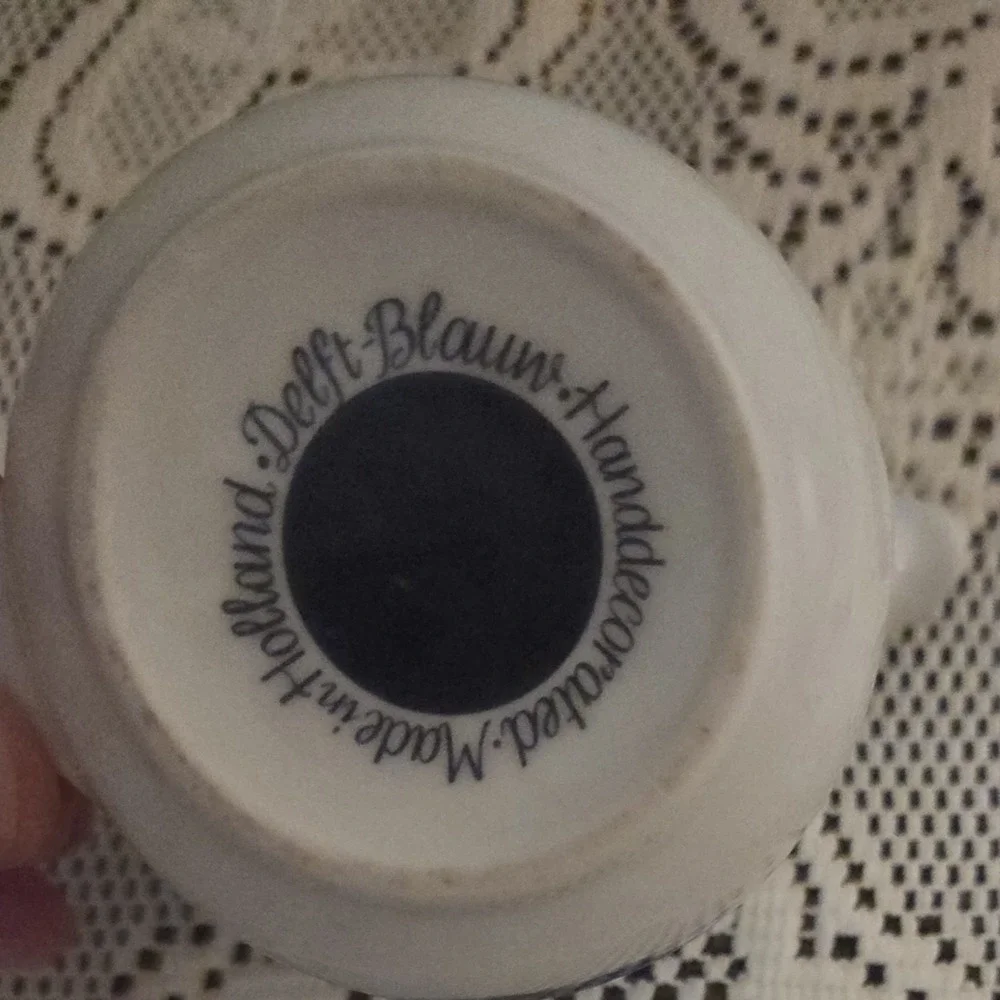 Delft - Blauw Made in Holland Individual Tea Pot Hand Decorated